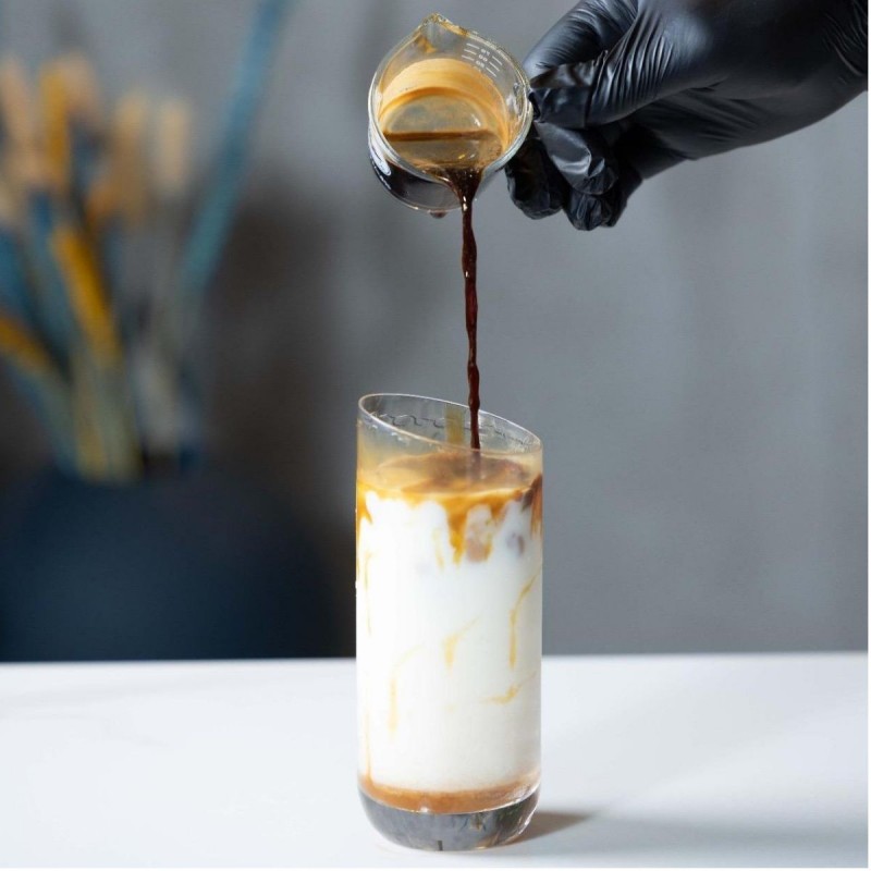 MONIN Salted Caramel Syrup 700ml – Iced Latte with Milk and Ice